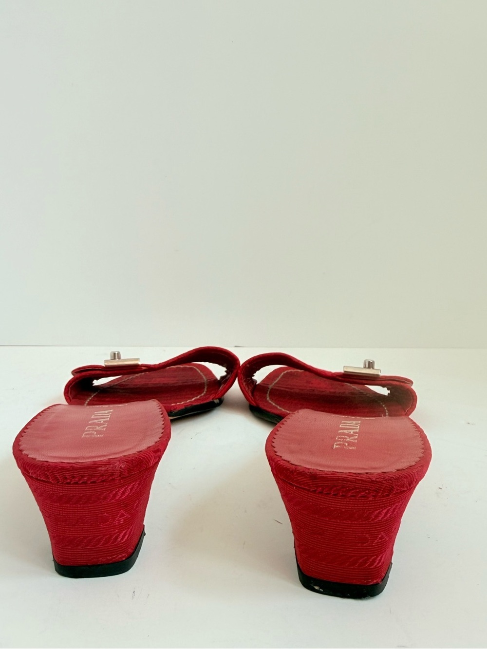 Vintage Prada Red Logo Print Slide Sandals Heels 39.5 Y2K Archive Mules - Picture 7 of 8
